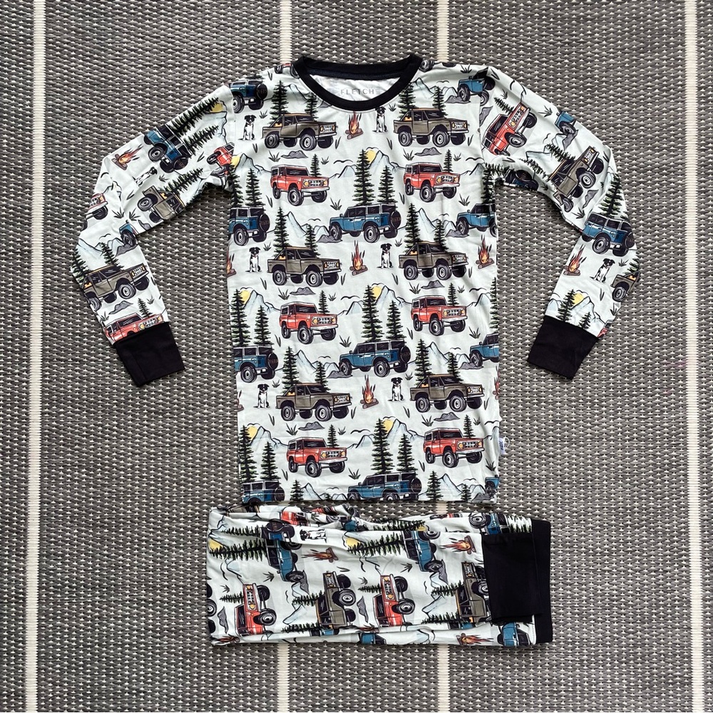 Fletch Mountains to Climb Bamboo Viscose Two Piece Pajama Set, 9/10